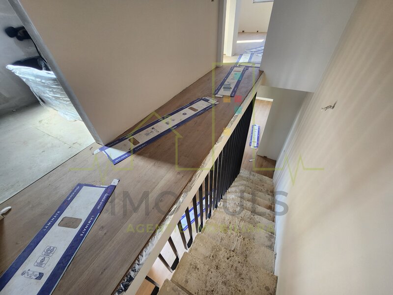 Timis Duplex. Teren 380. 5 Camere. 3 Bai. Mosnita